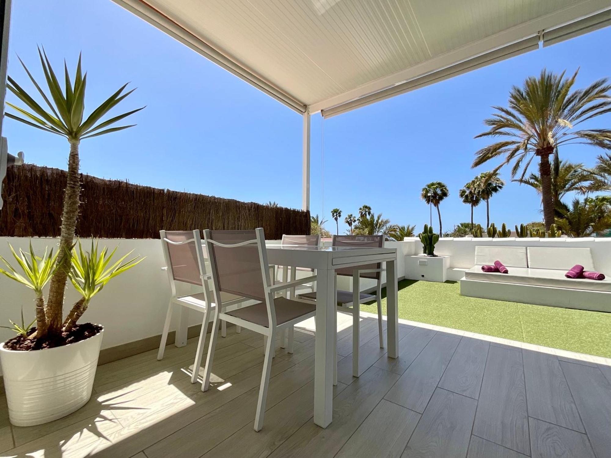 Las Americas Luxury Low-Cost Apartment With Terrace & Views Playa de las Americas  Zewnętrze zdjęcie